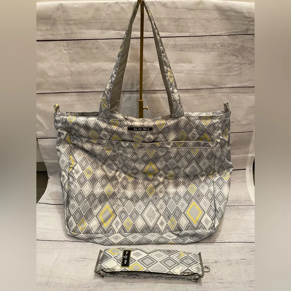 NWOT, Ju-JuBe Super Be Zippered Tote Baby Bag